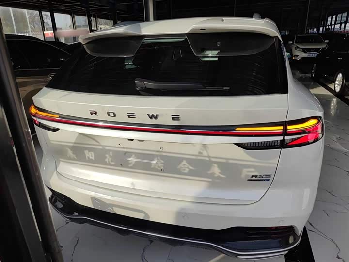 Roewe RX5 2023 2023款 1.5T 尊荣滑屏版