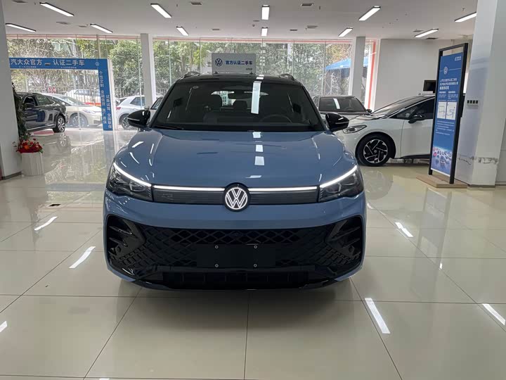 Volkswagen Tiguan L Pro 2025 2025款 PRO 380TSI 四驱 R-Line 智尊版
