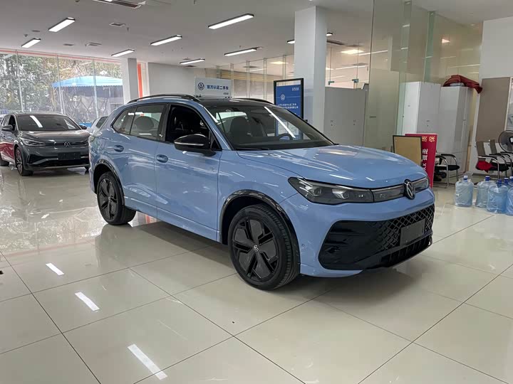 Volkswagen Tiguan L Pro 2025 2025款 PRO 380TSI 四驱 R-Line 智尊版