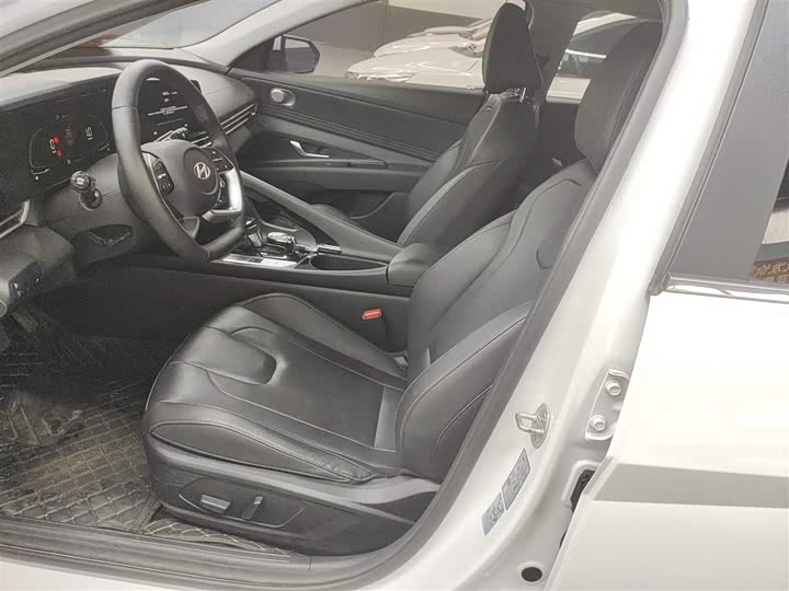 Hyundai Elantra N line 2023 2023款 1.5L CVT LUX尊贵版