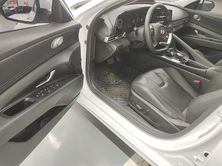 Hyundai Elantra N line 2023 2023款 1.5L CVT LUX尊贵版