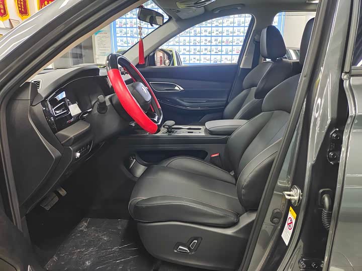 Changan X7 Plus 2024 2024款 1.5T 自动尊崇型 7座