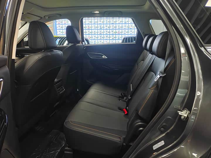 Changan X7 Plus 2024 2024款 1.5T 自动尊崇型 7座