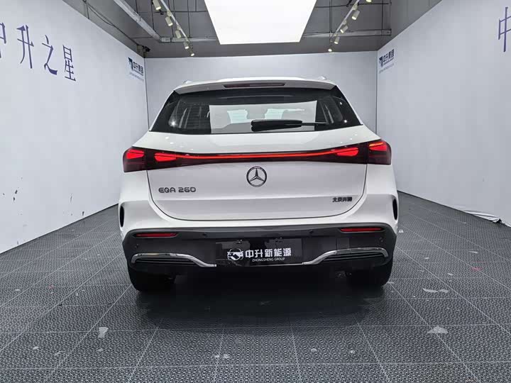 2025 Mercedes-Benz EQA