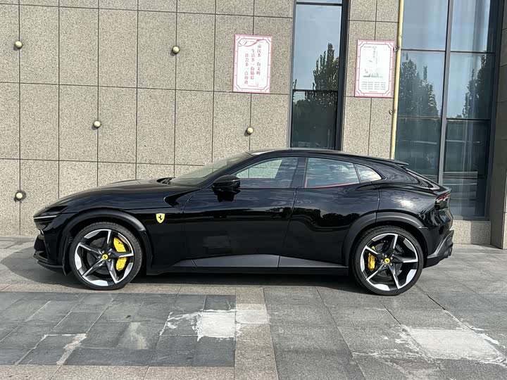 Ferrari Purosangue 2023 2023款 6.5L V12