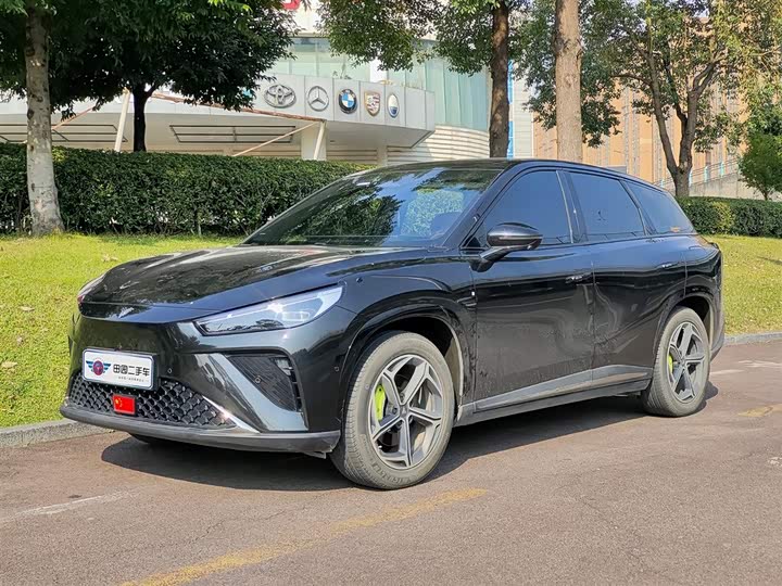 Hozon L 2024 2024款 增程 220 尊享版