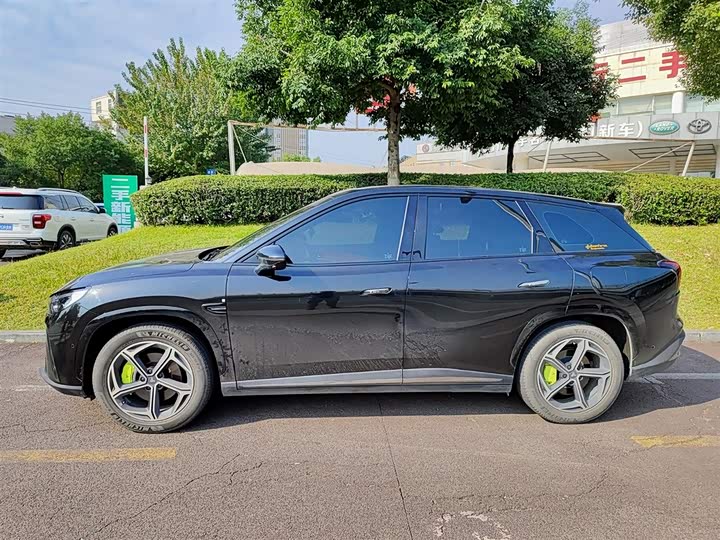 Hozon L 2024 2024款 增程 220 尊享版