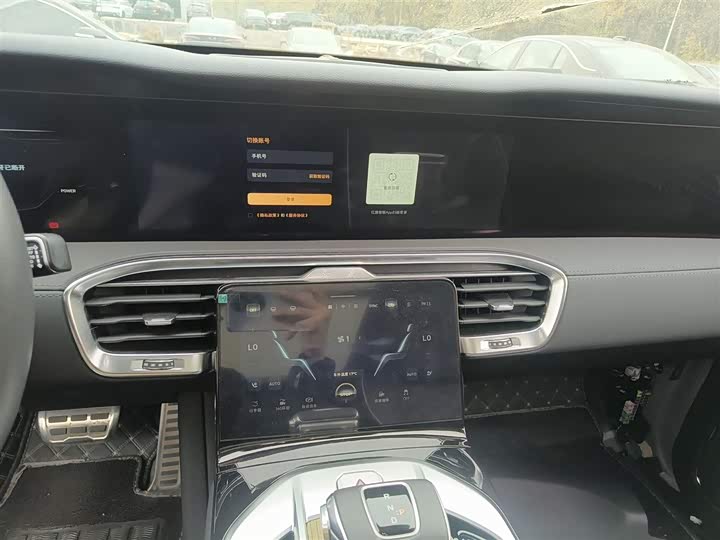 Hongqi E-HS9 2022 2022款 690km 旗享版 六座