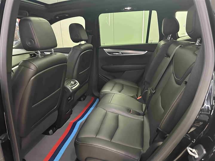 Cadillac XT6 2022 2022款 2.0T 七座四驱风尚型