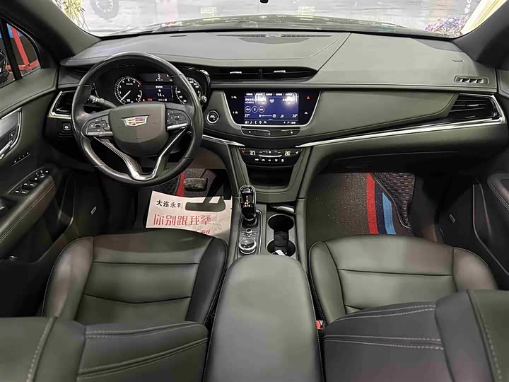 Cadillac XT6 2022 2022款 2.0T 七座四驱风尚型