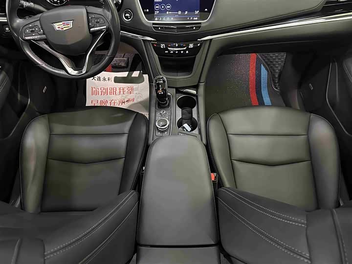 Cadillac XT6 2022 2022款 2.0T 七座四驱风尚型