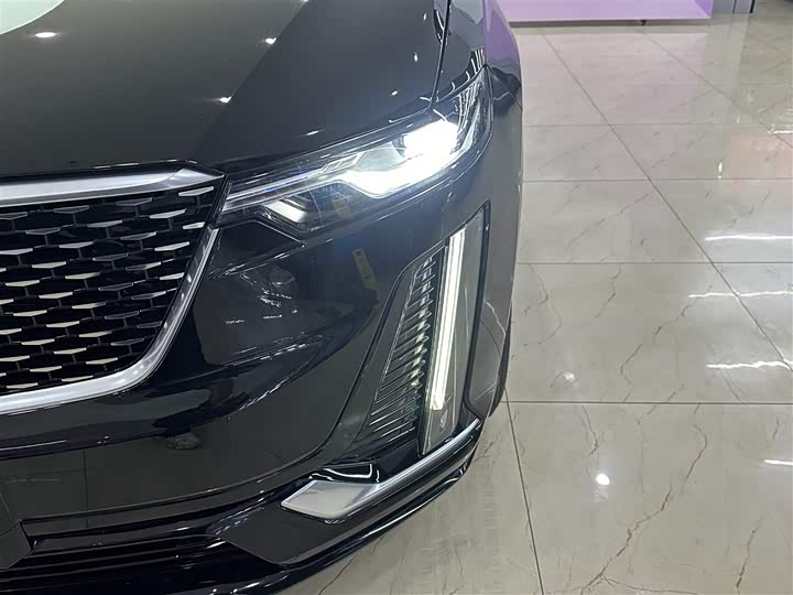 Cadillac XT6 2022 2022款 2.0T 七座四驱风尚型