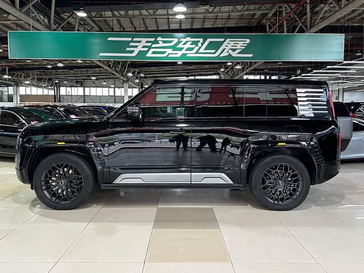 BYD Yangwang U8 2023 2023款 豪华版