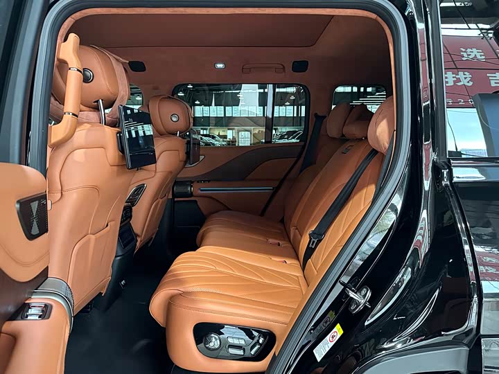 BYD Yangwang U8 2023 2023款 豪华版