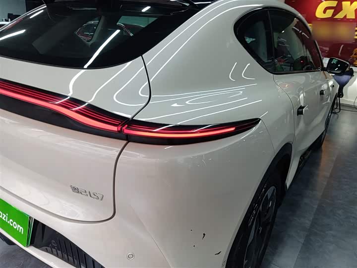 IM motors LS7 2023 2023款 77kWh Urban Fit后驱版