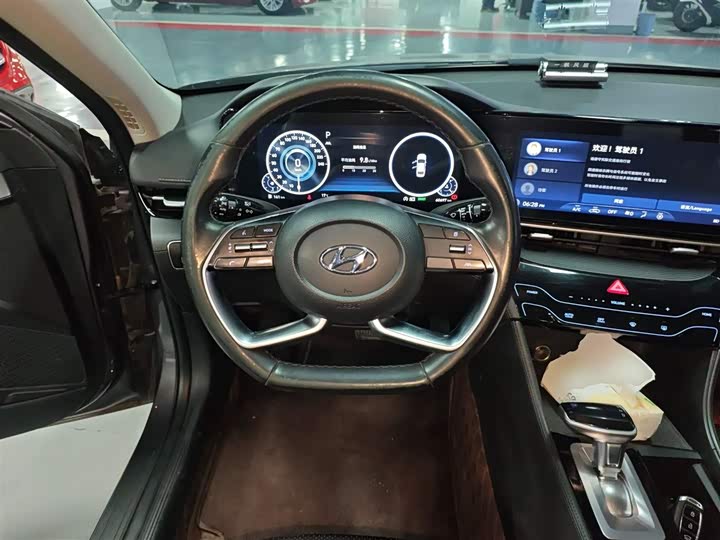 Hyundai Mistra 2021 2021款 1.8L CVT LUX尊贵版