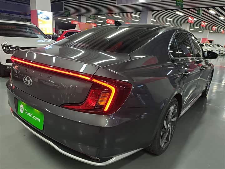 Hyundai Mistra 2021 2021款 1.8L CVT LUX尊贵版