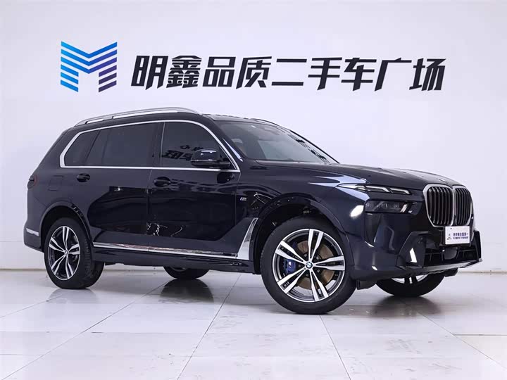 BMW X7 2023 2023款 xDrive40i 尊享型M运动套装
