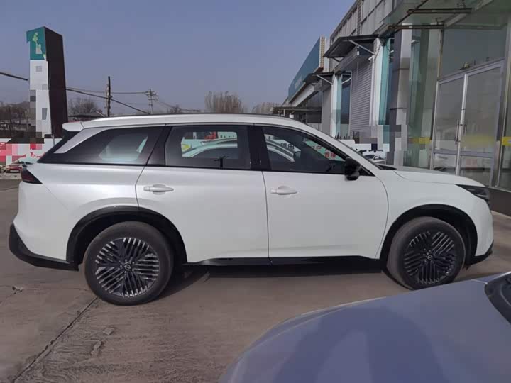 Nissan Pathfinder 2024 2024款 380VC-TURBO 四驱智尊版 6座