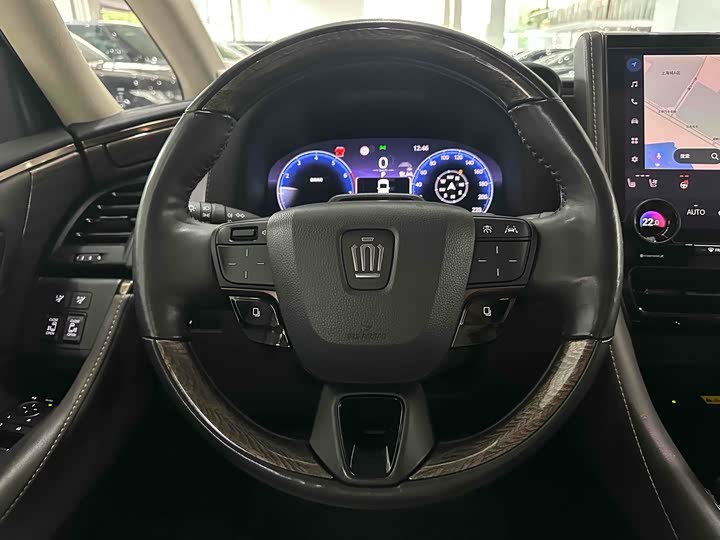 Toyota Vellfire 2024 2024款 皇冠 双擎 2.5L 至尊行政版