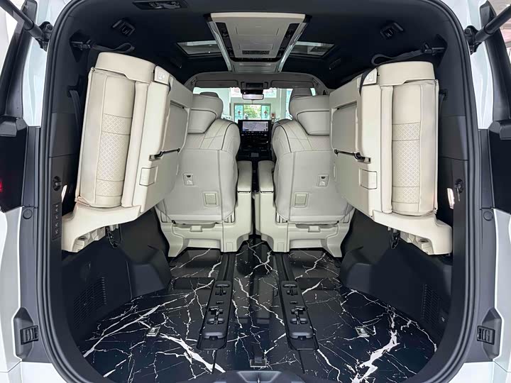 Toyota Vellfire 2024 2024款 皇冠 双擎 2.5L 至尊行政版