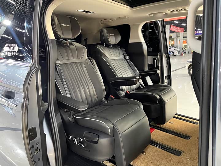 Roewe iMax 8 2023 2023款 400TGI 越享版