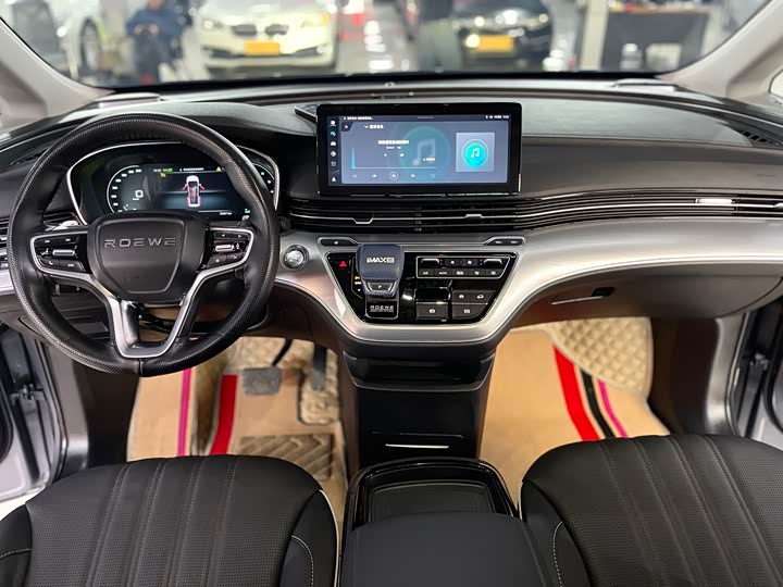 Roewe iMax 8 2023 2023款 400TGI 越享版