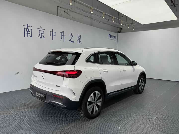 2025 Mercedes-Benz EQA