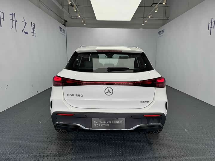 2025 Mercedes-Benz EQA