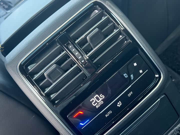 Volkswagen CC 2024 2024款 380TSI 夺目版