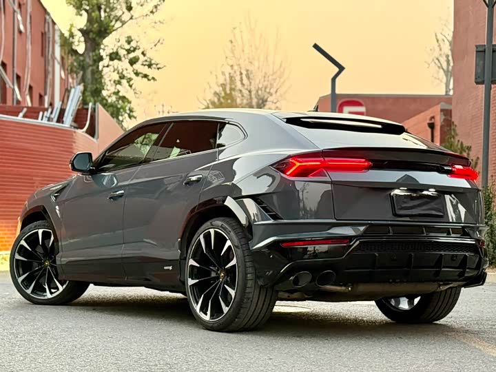 Lamborghini Urus 2023 2023款 4.0T V8 S