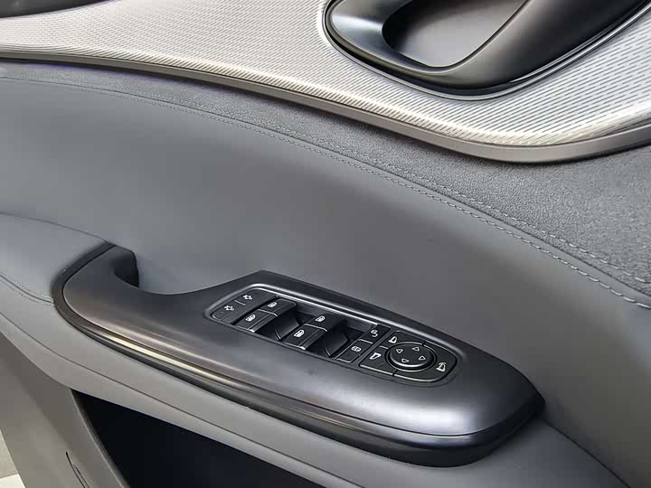 BYD Seal 07 DM-i Hybrid 2025 2025款 智驾版 DM-i 1.5L 125km 豪华型