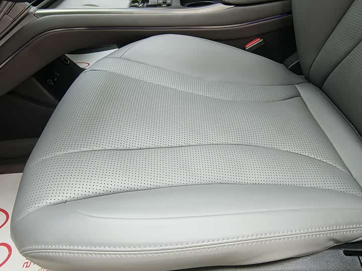 BYD Seal 07 DM-i Hybrid 2025 2025款 智驾版 DM-i 1.5L 125km 豪华型