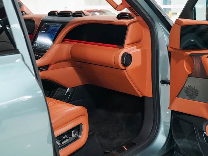 BYD Yangwang U8 2023 2023款 豪华版