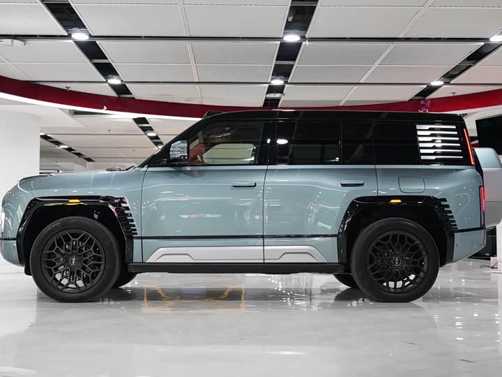 BYD Yangwang U8 2023 2023款 豪华版