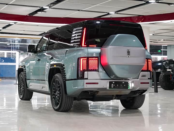 BYD Yangwang U8 2023 2023款 豪华版