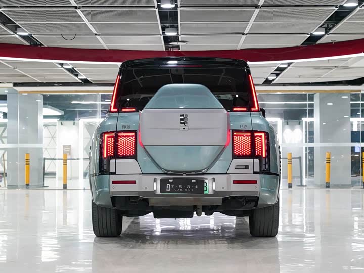 BYD Yangwang U8 2023 2023款 豪华版