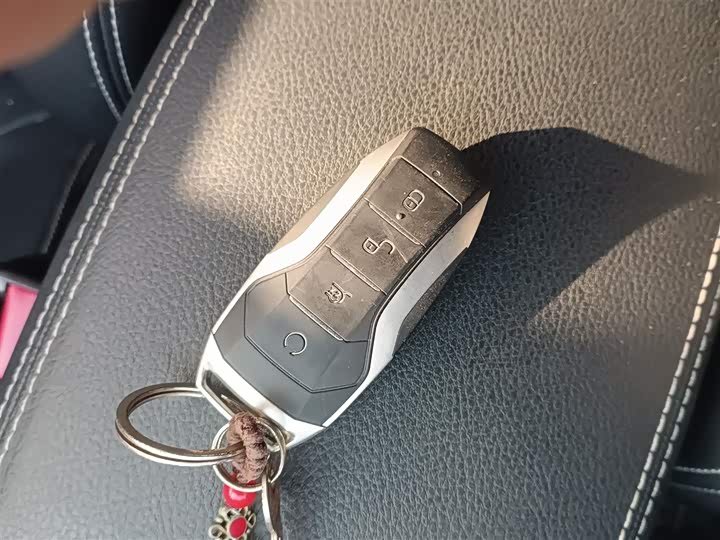 BYD Song Max 2021 2021款 升级版 1.5T 自动豪华型 6座