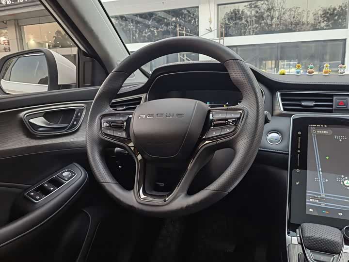 Roewe RX5 2023 2023款 PLUS 330TGI 自动领潮智惠版