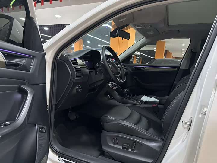 Skoda Kodiaq 2022 2022款 TSI330 7座两驱奢享版