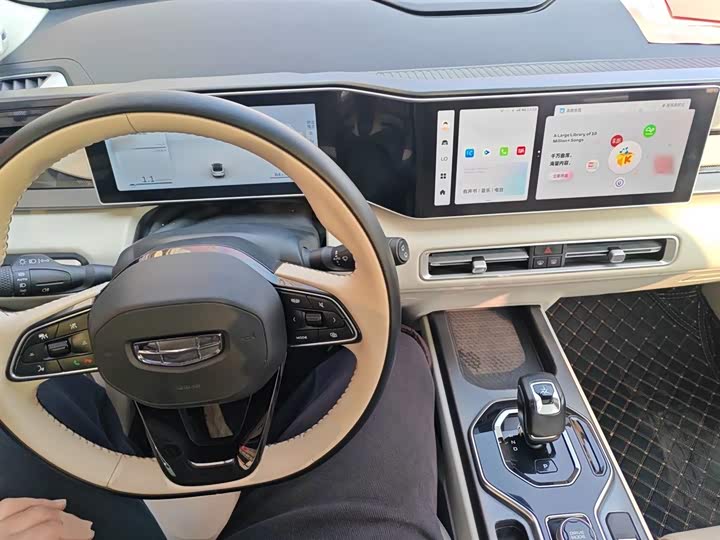 Geely Icon 2023 2023款 1.5TD 巧克力醇臻版