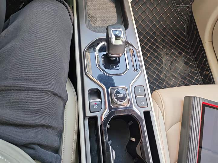 Geely Icon 2023 2023款 1.5TD 巧克力醇臻版