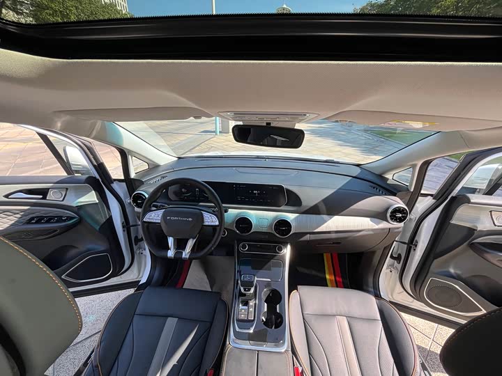 Dongfeng Forthing Yacht 2022 2022款 1.5T DCT逐浪版