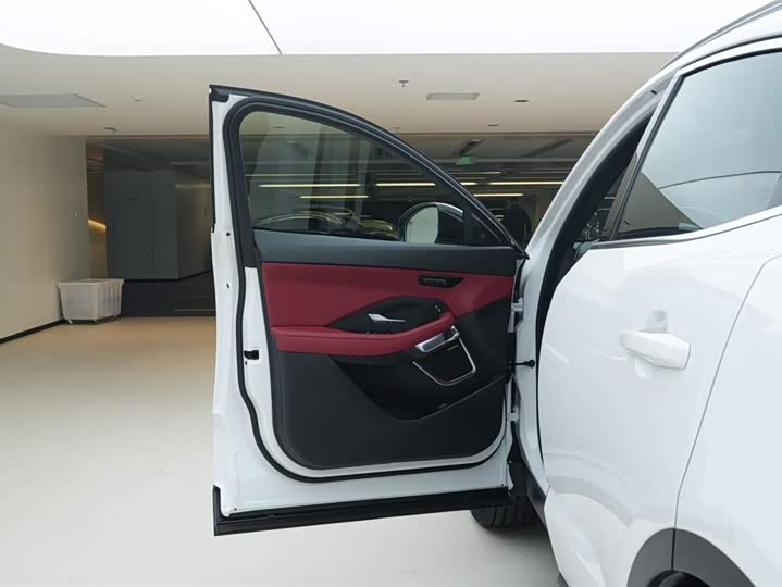 Jaguar E-Pace 2024 2024款 进取运动版 R-DYNAMIC S
