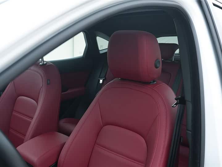 Jaguar E-Pace 2024 2024款 进取运动版 R-DYNAMIC S