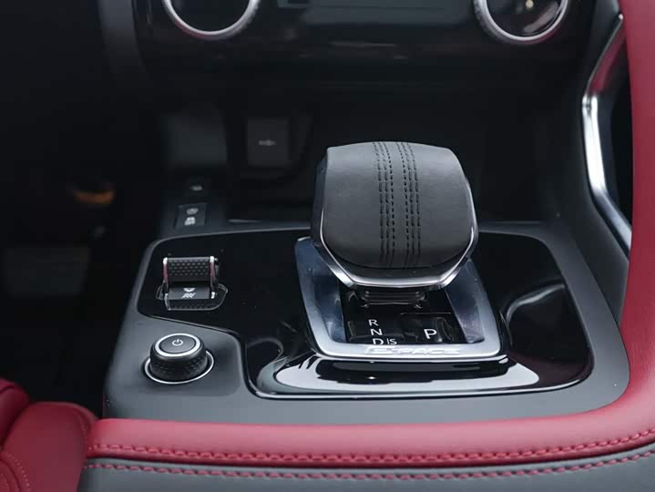 Jaguar E-Pace 2024 2024款 进取运动版 R-DYNAMIC S