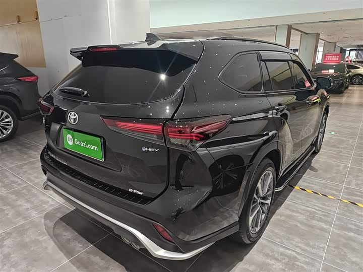 Toyota Crown Kluger 2024 2024款 2.5L HEV四驱尊贵版