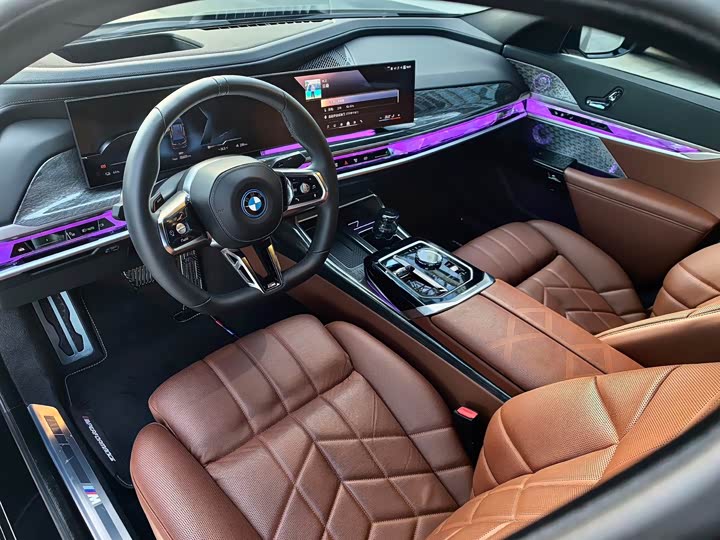 BMW i7 2023 2023款 eDrive50L 尊享M运动套装