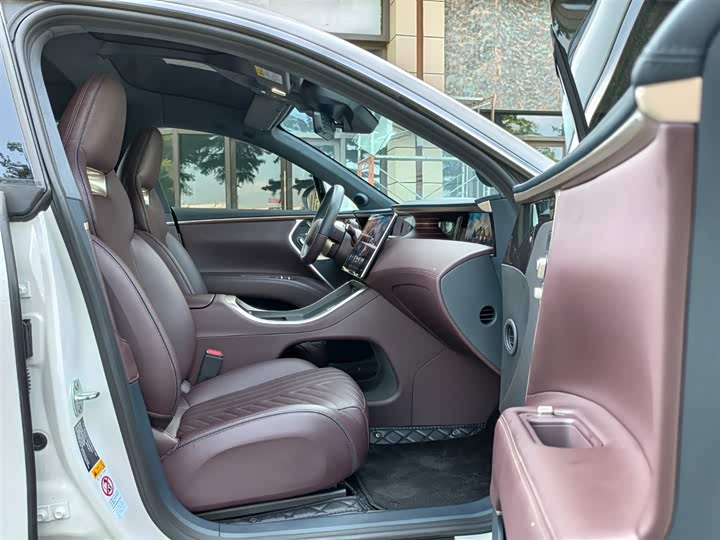 Avatr 11 2023 2023款 鸿蒙 90度 后驱版