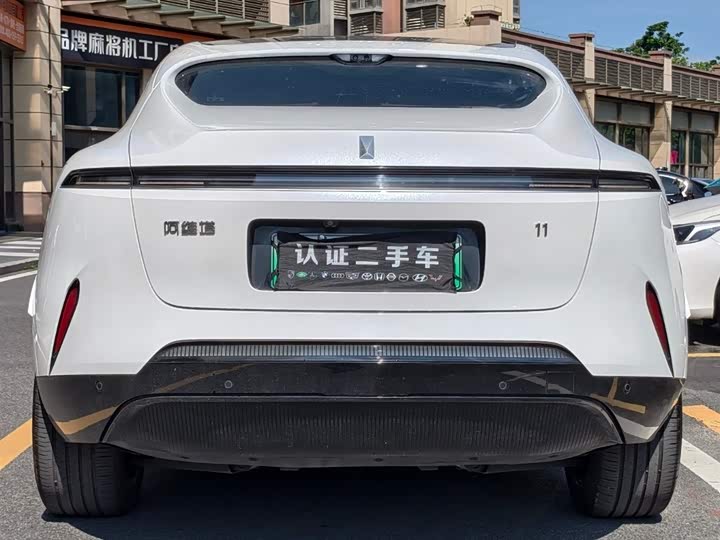 Avatr 11 2023 2023款 鸿蒙 90度 后驱版